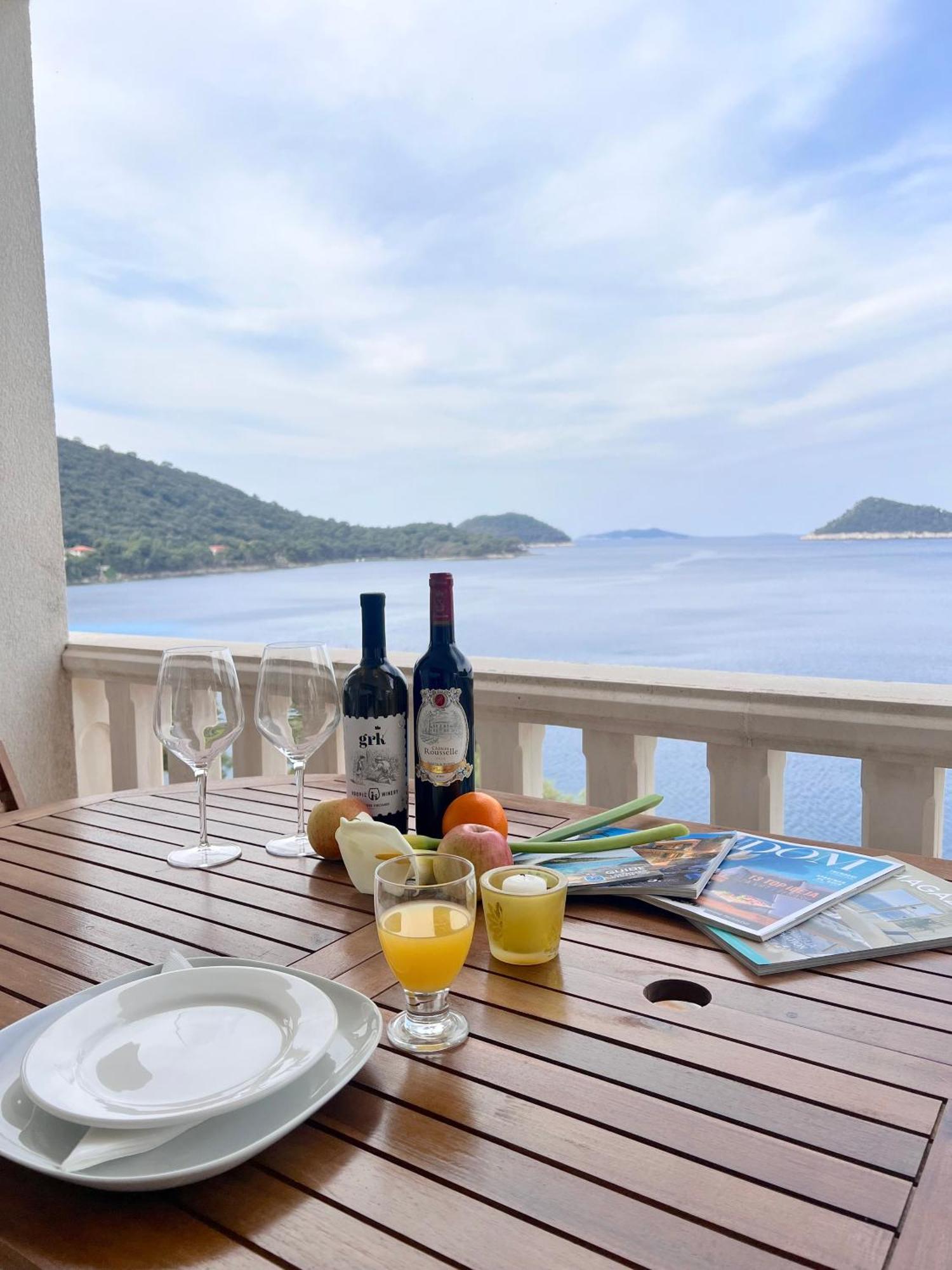 Terrace Studios With Panoramic Seaview Uble المظهر الخارجي الصورة